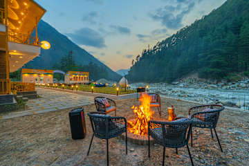 Photos of The Social Stays Kasol