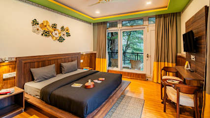 Photos of The Hosteller Jibhi