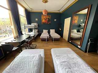 Фотографии