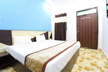 Photos of Taj 3 Star Hotel Near 200 mtr TAJ Mahal Agra