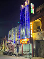 Photos of Taj 3 Star Hotel Near 200 mtr TAJ Mahal Agra