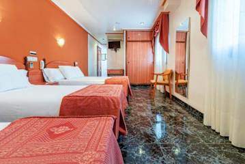 Photos of Hotel Canada