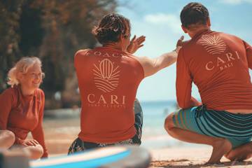 CARI Surf Lesson Packageの写真