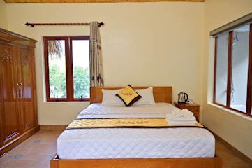 Photos of Ninh Hoa Retreat