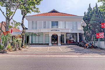 Photos of Collection O Hotel Asteria
