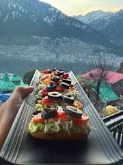 Aura by RA in Manali - Mountain View Rooms의 사진