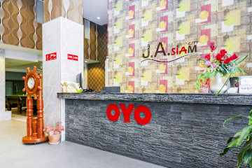 Photos of Collection O JA Siam City