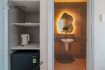 Cubicity De Tham의 사진