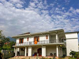 Photos of Logbaag Stays Bir