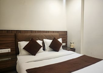 Photos of Hotel Geetanjali Inn