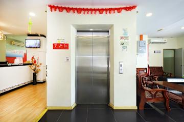 Hotel O Batu Ferringhi Beach - ESQ Ferringhiの写真