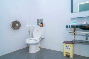 Photos of V HAUS