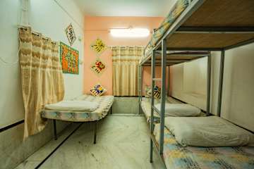 Kuvia paikasta: