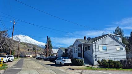 Photos of Anissa Shasta Hostel