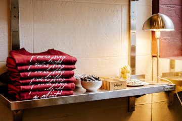 Photos of Glint Paris