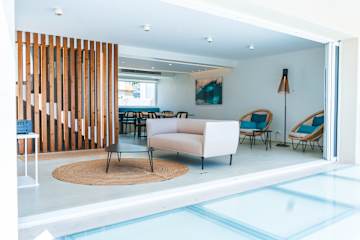 Photos of Silveira Bay Lounge Hostel