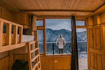 Photos of Nesto Stay and Cafe, Shoja Jibhi