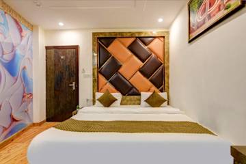 Photos of Hotel P G International
