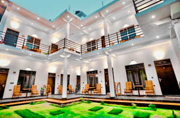 Photos of Oval Bay Resort