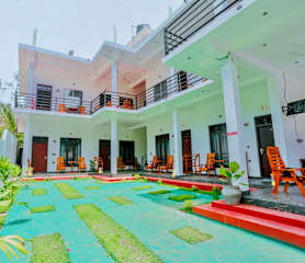 Photos of Oval Bay Resort