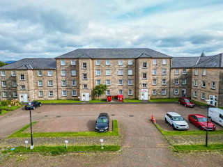 Photos of 2 Custom House Way