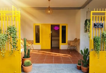 Photos of Decasa Female House