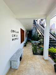 Photos of Ceylon Chill Bunks
