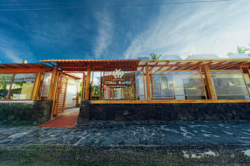 Photos of Hotel Coral Blanco