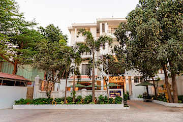 Photos of High Pearl Boutique