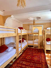 Photos of Tiri Hub