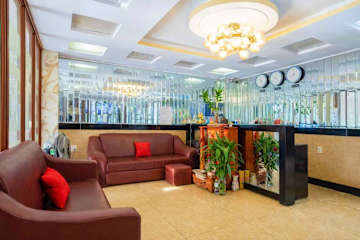 Collection O Long Phung Hotelの写真