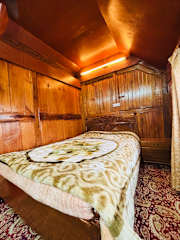 Photos of The Floating Nomad Kashmir
