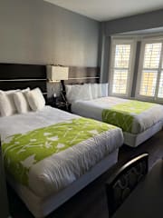 Photos of Layne Hotel