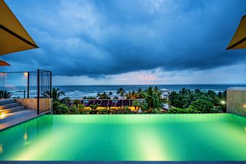 Riviera Tide의 사진