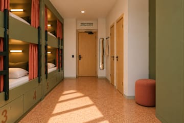 Photos of Docklands Latroupe