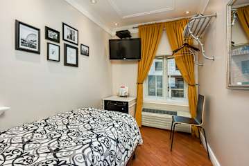 Photos of Samesun Montreal Central