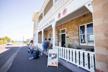 Photos of YHA Port Elliot Beach House
