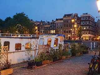 Photos of Beagle Houseboat