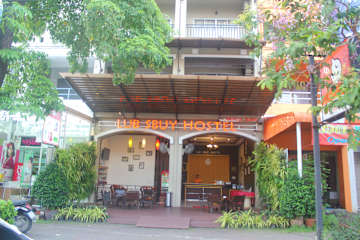 Photos of Lub Sbuy Hostel