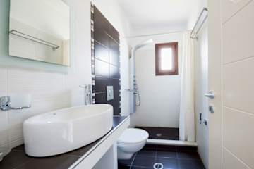 Photos of Depis Place