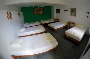 Photos of Hotel and Youth Hostal Mayflower