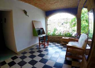 Photos of Hotel and Youth Hostal Mayflower