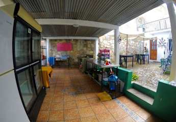Photos of Hotel and Youth Hostal Mayflower