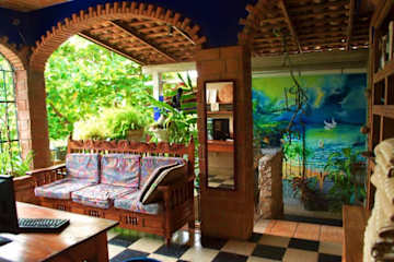 Photos of Hotel and Youth Hostal Mayflower