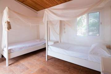 Photos of Surfcamp NGor Island