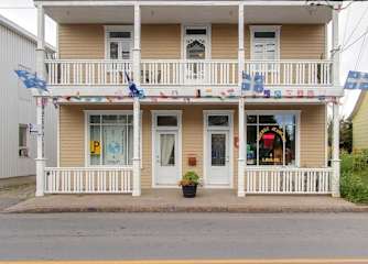 Photos of Auberge Jeunesse LouLou's Backpacker Hostel