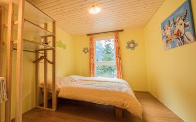 Photos of Schutzenbach Backpackers for Adults 18–34