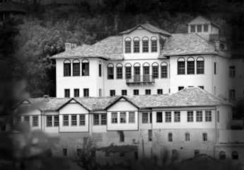 Photos of Kotoni House