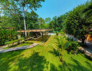 Kuvia paikasta: