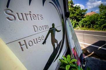 Photos of Surfers Dorm House